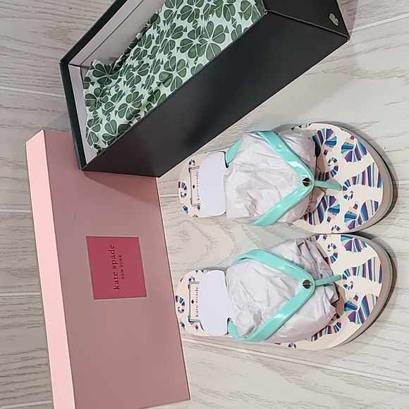 Kate Spade New York Flips Flops - New in box - Picture 3 of 3